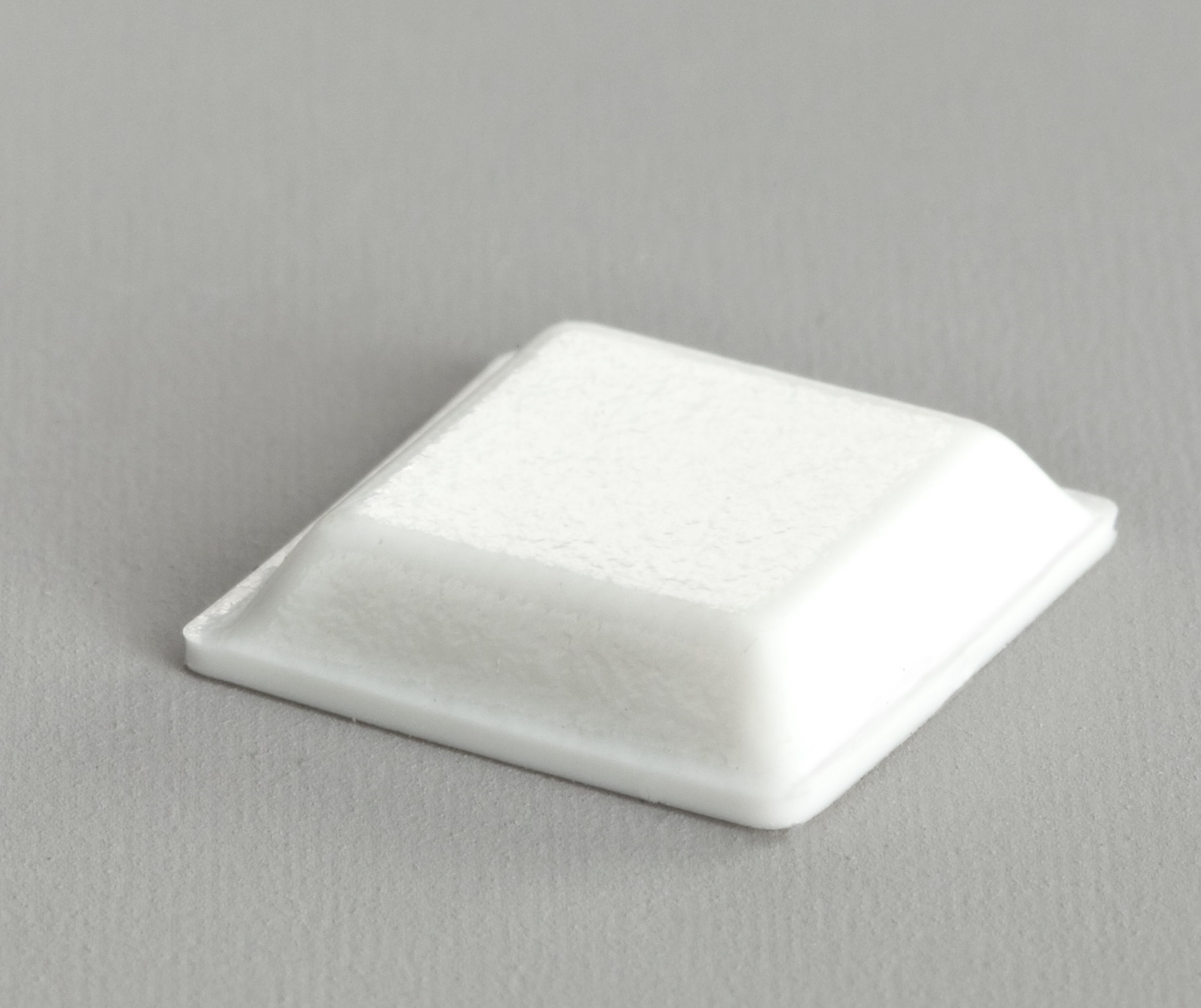 BS-32 WHITE product image