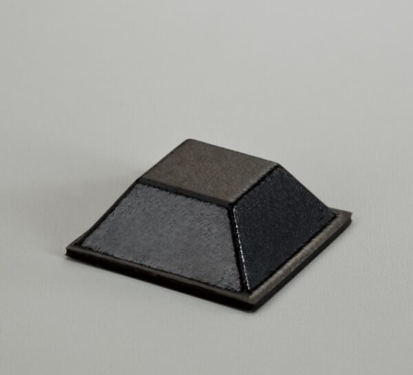 BS-19 BLACK Square Bumpers